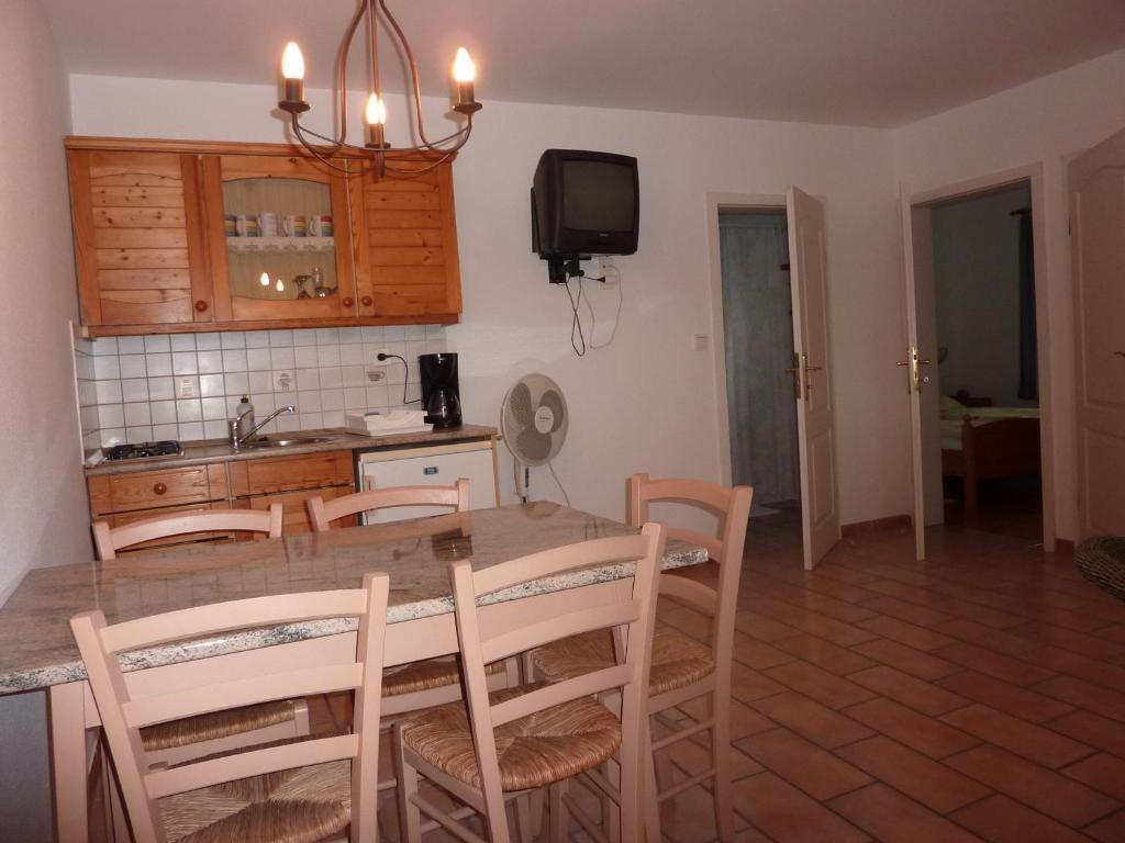 Feszek Apartmanhaz วอนยาร์ควาเชกี ภายนอก รูปภาพ